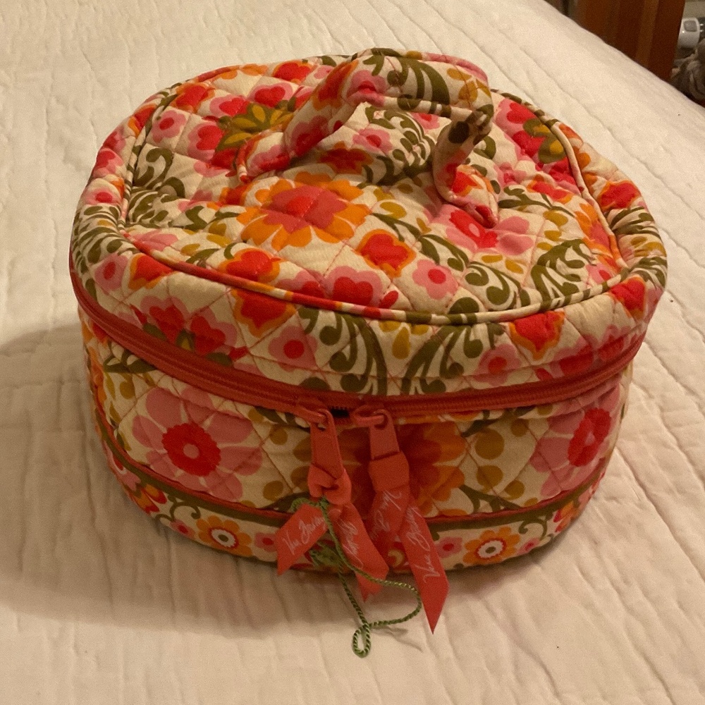 Vera Bradley Cosmetic/ Travel Case in Folkloric pattern